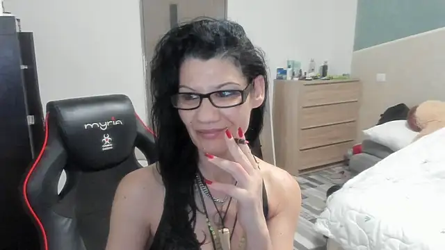 Snapshot of SweetSin40 chatting on March 2026 08:03:01 PM SweetSin40 online show from March 2026 08:03:01 PM