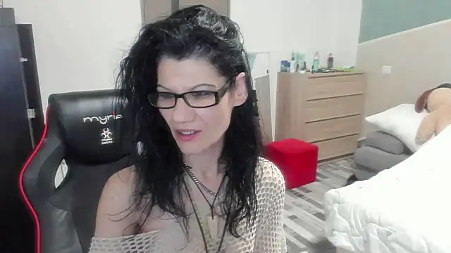 Snapshot of SweetSin40 chatting on March 2026 07:52:02 PM SweetSin40 online show from March 2026 07:52:02 PM