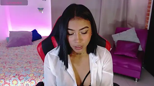 ebony moon1 online show from October 2025 01:22:02 PM