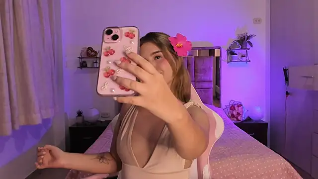 MIACUTEE  online show from January 2026 11:41:02 PM