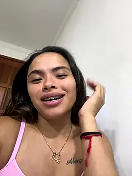 safadinhaquenteW online show from October 2025 03:18:01 AM
