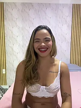 Snapshot of safadinhaquenteW chatting on April 2026 03:48:01 AM safadinhaquenteW online show from April 2026 03:48:01 AM