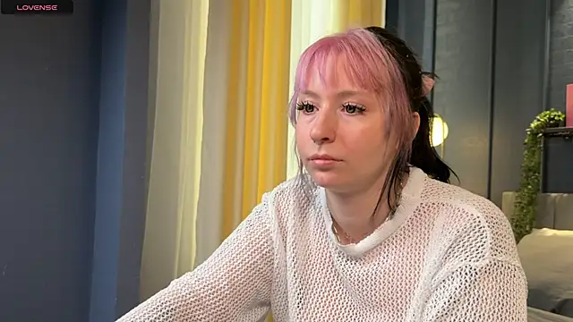 Snapshot of PeggyMcDean chatting on October 2025 08:04:02 AM PeggyMcDean online show from October 2025 08:04:02 AM