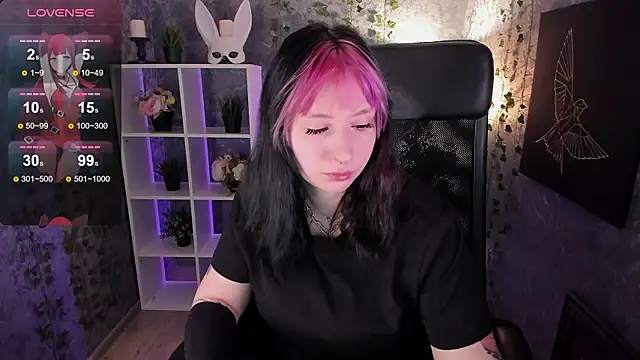 Snapshot of PeggyMcDean chatting on October 2025 07:42:01 AM PeggyMcDean online show from October 2025 07:42:01 AM