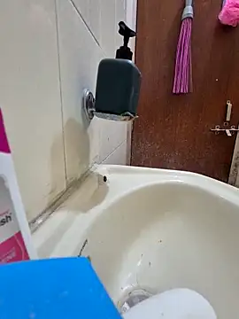 Snapshot of crawlerdrill chatting on December 2025 02:38:01 AM crawlerdrill online show from December 2025 02:38:01 AM