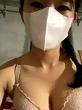 TranOanh999 online show from October 2025 05:39:01 PM