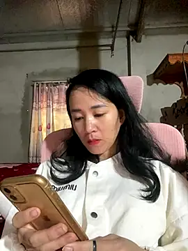 TranOanh999 online show from November 2025 09:21:01 AM