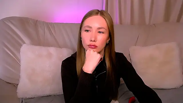EllyColins online show from May 2026 03:13:01 AM