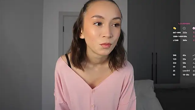 MarthEckstrom online show from November 2025 05:43:02 AM