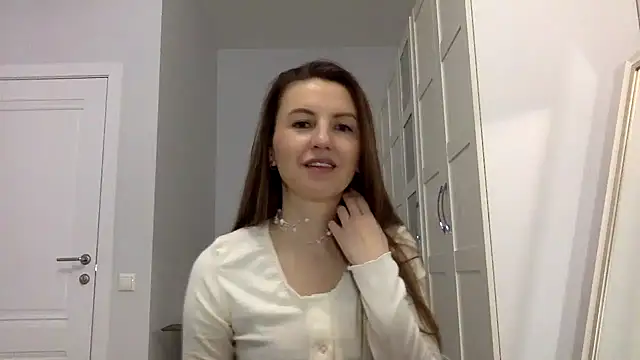 Melivorra online show from March 2026 07:09:01 PM