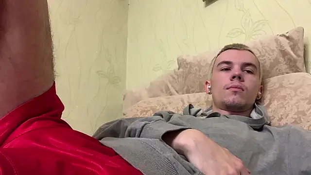 Snapshot of Jeremy1Scott chatting on July 2026 05:12:02 AM Jeremy1Scott online show from July 2026 05:12:02 AM