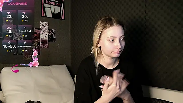 Fluffy Cloude online show from May 2026 06:11:01 AM