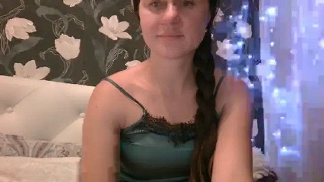 GiaaCaranggi online show from November 2025 07:49:02 PM