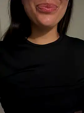 Snapshot of mamimamacitaaa chatting on October 2025 06:09:02 PM mamimamacitaaa online show from October 2025 06:09:02 PM