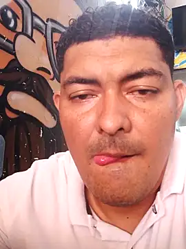 Snapshot of sexyandres_23 chatting on June 2026 07:05:01 PM sexyandres 23 online show from June 2026 07:05:01 PM