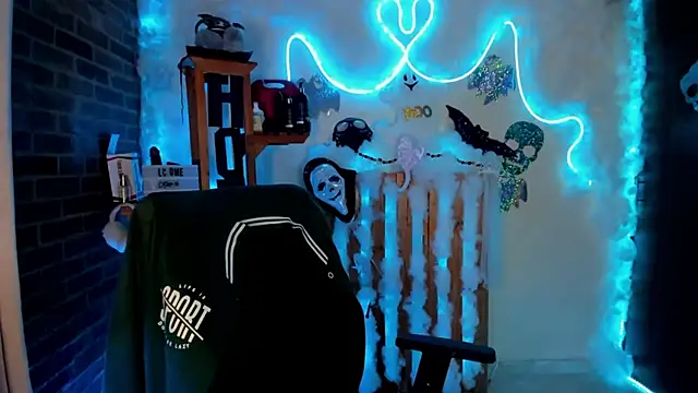 Lizz martins online show from October 2025 02:04:01 AM