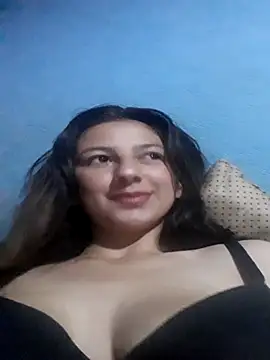 Snapshot of Naomy-daviis chatting on October 2025 03:51:01 AM Naomy-daviis online show from October 2025 03:51:01 AM