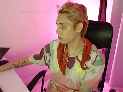 KingSuccubus online show from October 2025 06:27:02 AM