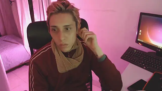 KingSuccubus online show from November 2025 04:00:01 AM