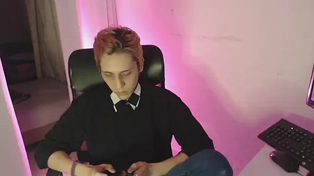 KingSuccubus online show from November 2025 03:49:02 AM