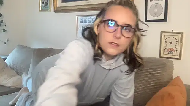 lill daddysgirl online show from November 2025 06:24:02 PM