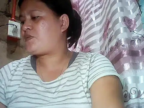 Snapshot of kissableapple36 chatting on November 2025 11:13:01 AM kissableapple36 online show from November 2025 11:13:01 AM