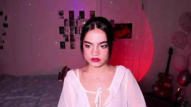 Snapshot of nightfloatt chatting on November 2025 12:49:02 PM nightfloatt online show from November 2025 12:49:02 PM