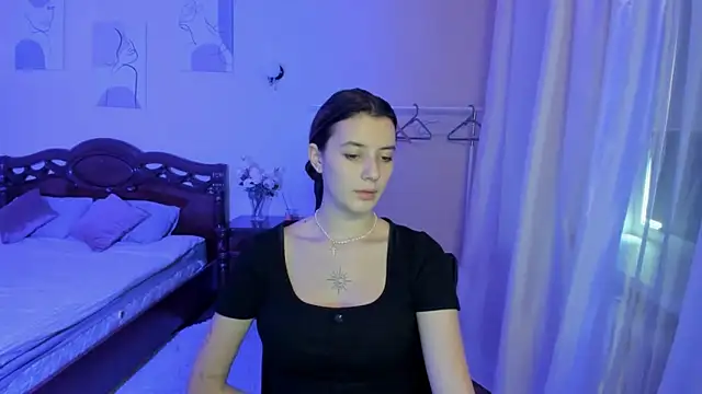 ShannanBeauty online show from October 2025 07:05:02 AM