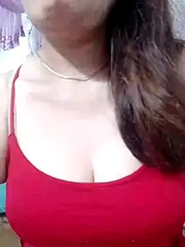 YiyinLy online show from May 2026 07:02:02 AM