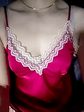 YiyinLy online show from June 2026 12:53:01 PM