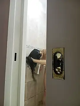 Snapshot of miapink33 chatting on December 2025 12:07:01 AM miapink33 online show from December 2025 12:07:01 AM