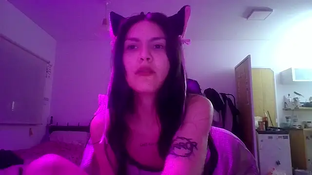 Snapshot of miapink33 chatting on January 2026 12:25:02 AM miapink33 online show from January 2026 12:25:02 AM