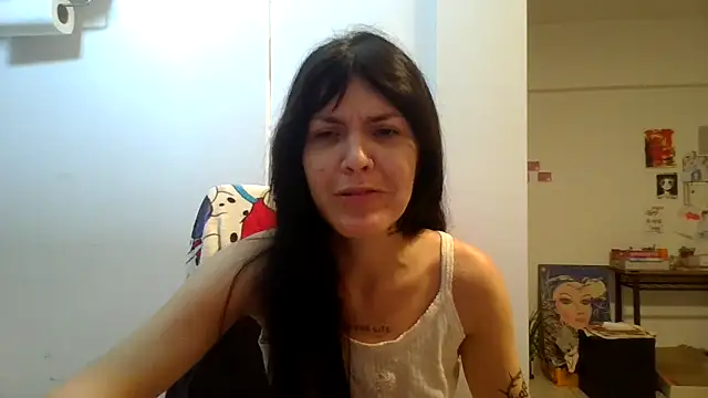 Snapshot of miapink33 chatting on February 2026 02:19:01 AM miapink33 online show from February 2026 02:19:01 AM