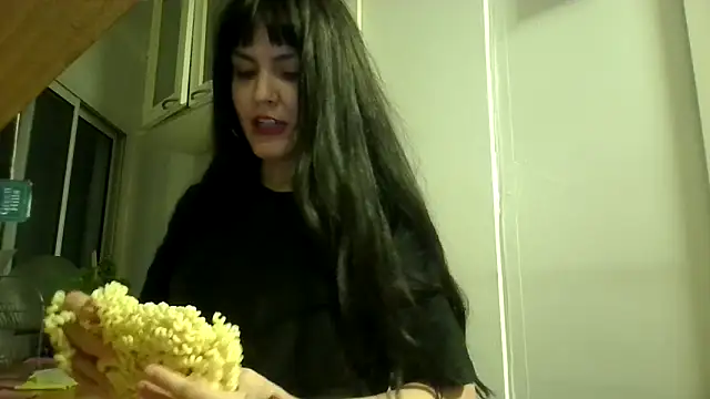 Snapshot of miapink33 chatting on March 2026 01:03:01 AM miapink33 online show from March 2026 01:03:01 AM