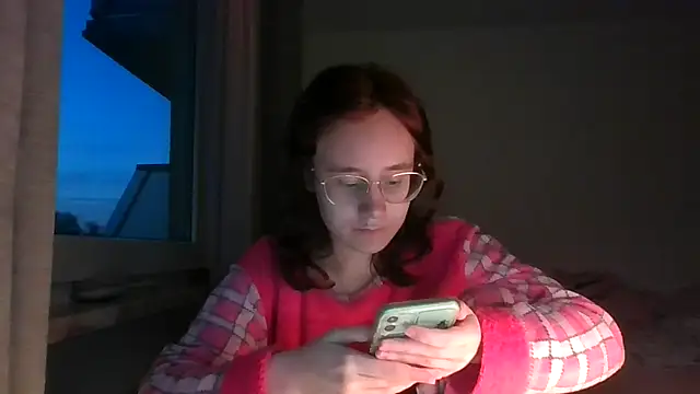 LuckySLove online show from March 2026 05:28:01 PM