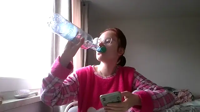 LuckySLove online show from March 2026 01:17:01 PM