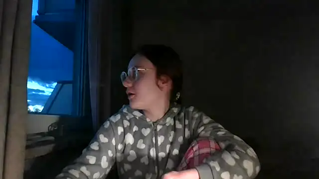 LuckySLove online show from March 2026 05:58:02 PM