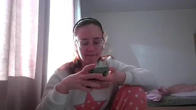 Snapshot of LuckySLove chatting on May 2026 05:20:01 PM LuckySLove online show from May 2026 05:20:01 PM