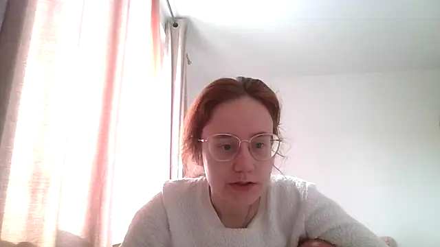 Snapshot of LuckySLove chatting on May 2026 03:19:01 PM LuckySLove online show from May 2026 03:19:01 PM