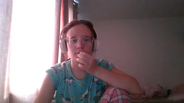 Snapshot of LuckySLove chatting on July 2026 03:50:01 PM LuckySLove online show from July 2026 03:50:01 PM