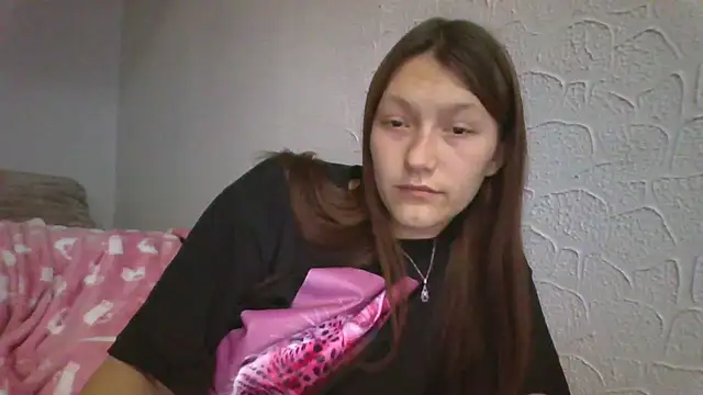 Snapshot of luna_tt chatting on December 2025 08:13:01 PM luna tt online show from December 2025 08:13:01 PM