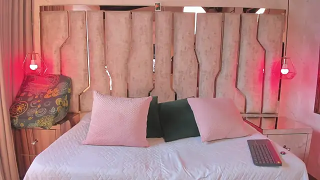 Snapshot of Black_barbie25 chatting on October 2025 07:59:01 PM Black barbie25 online show from October 2025 07:59:01 PM