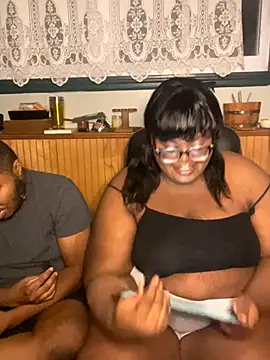 Snapshot of TheChubbySiren chatting on October 2025 01:22:01 AM TheChubbySiren online show from October 2025 01:22:01 AM