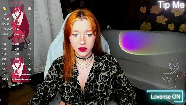 Snapshot of MeganNewCat chatting on June 2026 07:19:01 PM MeganNewCat online show from June 2026 07:19:01 PM