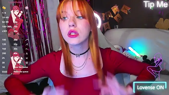 Snapshot of MeganNewCat chatting on June 2026 08:00:02 PM MeganNewCat online show from June 2026 08:00:02 PM