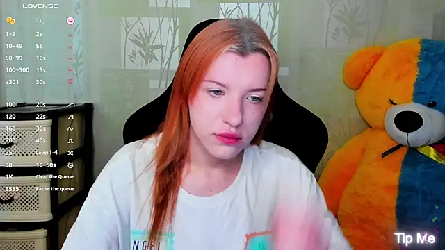 Snapshot of MeganNewCat chatting on August 2026 06:48:01 AM MeganNewCat online show from August 2026 06:48:01 AM