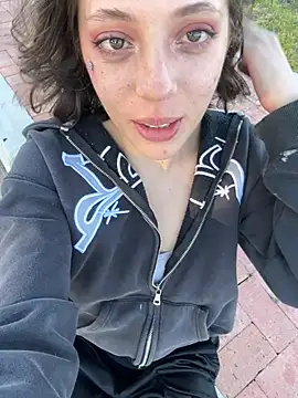 Snapshot of Ryan_ruru chatting on January 2026 09:51:02 PM Ryan ruru online show from January 2026 09:51:02 PM