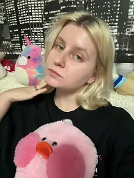 Snapshot of BonnyeBoom chatting on February 2026 07:19:02 PM BonnyeBoom online show from February 2026 07:19:02 PM