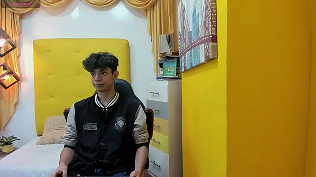 jeander186 online show from October 2025 07:59:01 PM