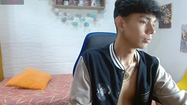 jeander186 online show from October 2025 03:34:02 PM